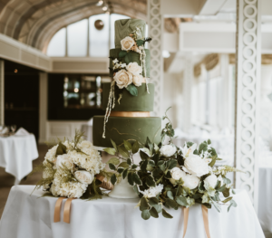 Green and gold wedding cake 