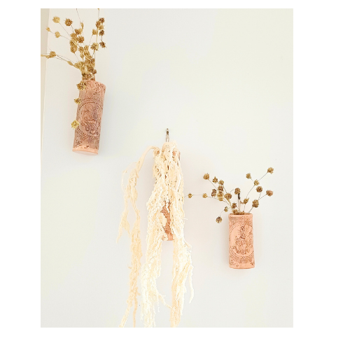 Ceramic wall vases with vintage lace design, with gold and cream dried flowers